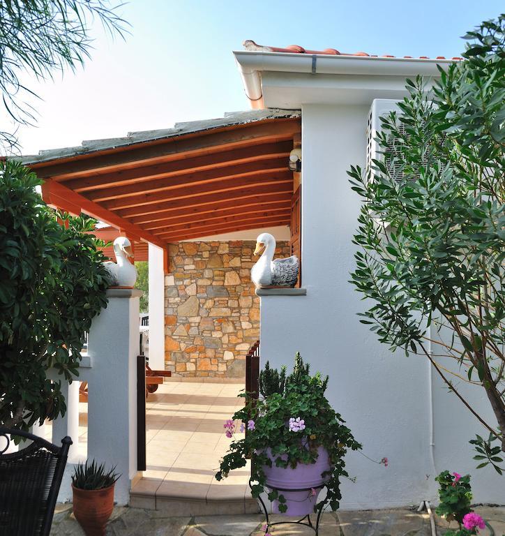 Anatoli Villa Стени-Вала Экстерьер фото